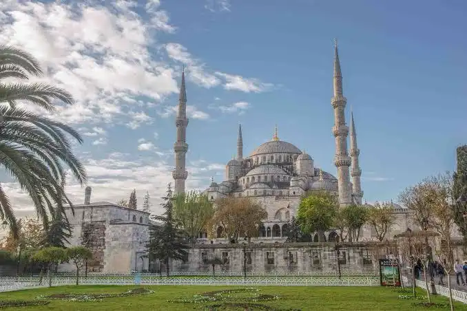 Istanbul Old City Highlights – Half Day Tour - Gallery Image 1
